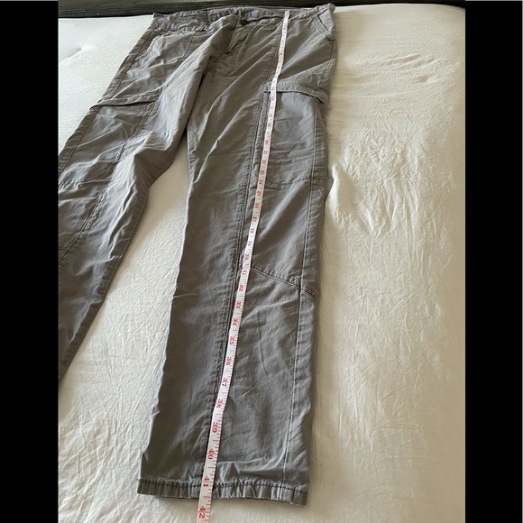 True religion men’s cargo pant - Picture 6 of 9